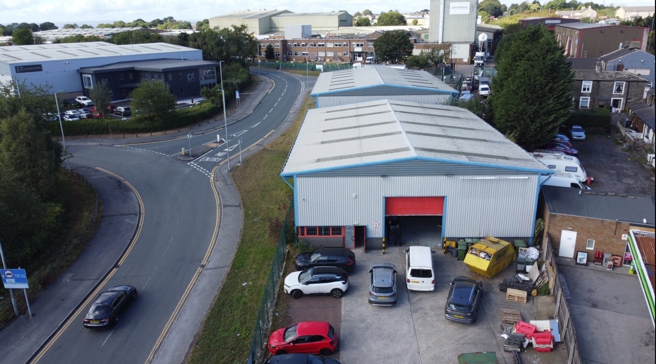 2 Cross Ln, Bradford for lease Building Photo- Image 1 of 6