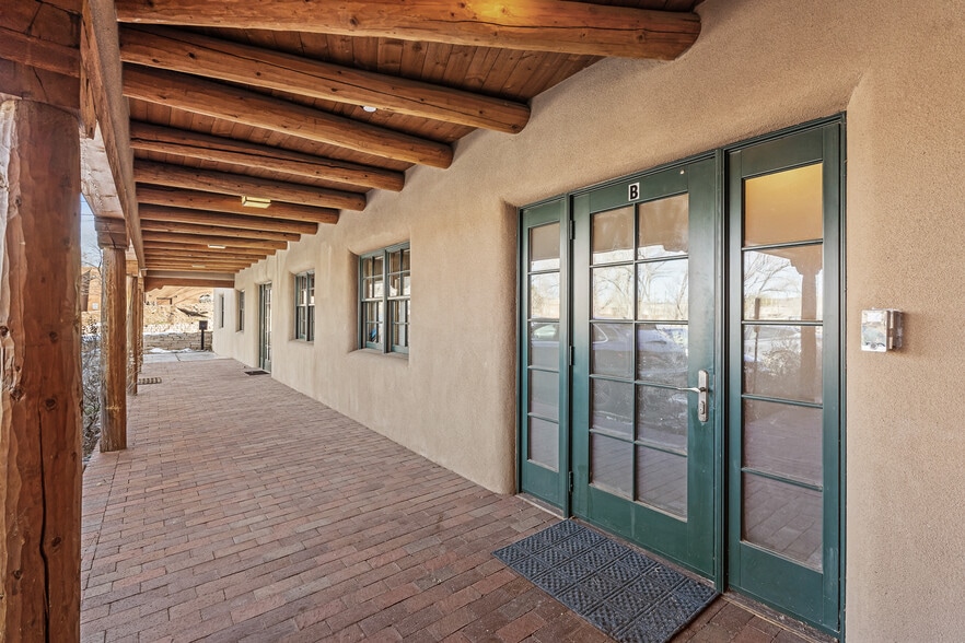 103 S St Francis Dr, Santa Fe, NM for sale - Primary Photo - Image 1 of 20