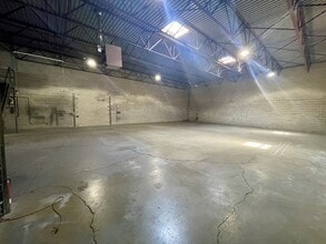 516-554 N York Rd, Bensenville, IL à louer Photo intérieure- Image 2 de 4