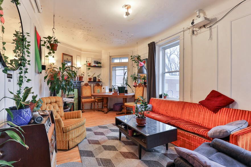 4800 Rue De Bullion, Montréal, QC à vendre - Photo intérieure - Image 2 de 4