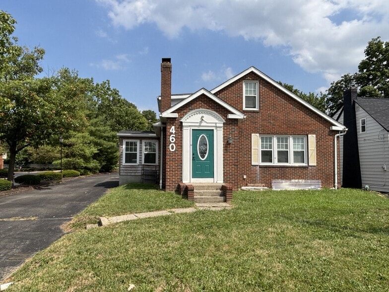 460 S State St, Westerville, OH à vendre - Photo du bâtiment - Image 2 de 31