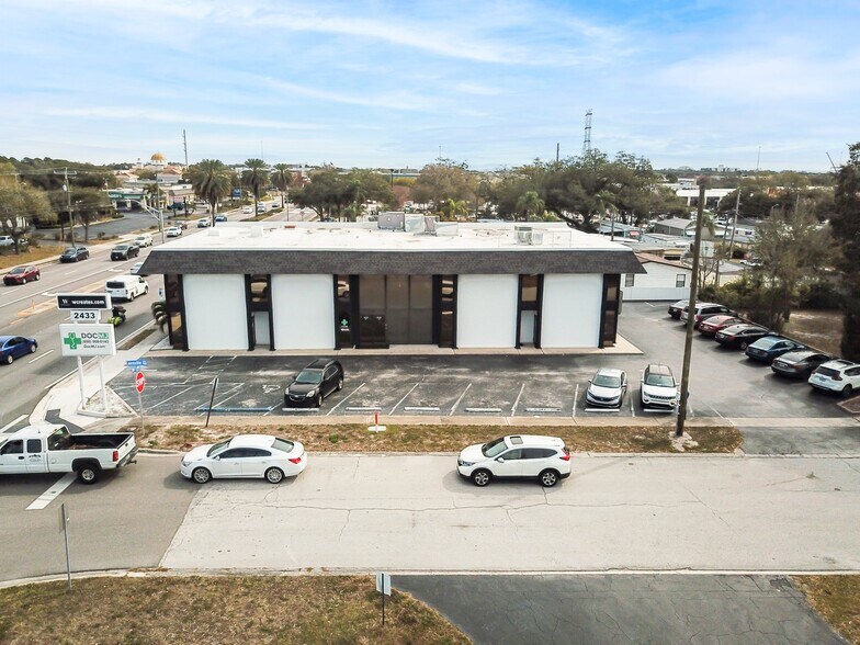 2433 Gulf To Bay Blvd, Clearwater, FL à louer - Photo du bâtiment - Image 3 de 42