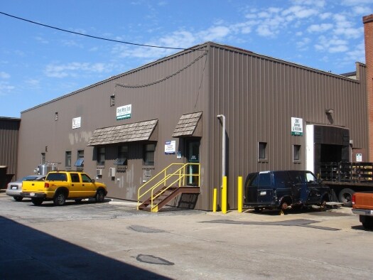 29315 Clayton Ave, Wickliffe, OH à louer - Photo du bâtiment - Image 3 de 8