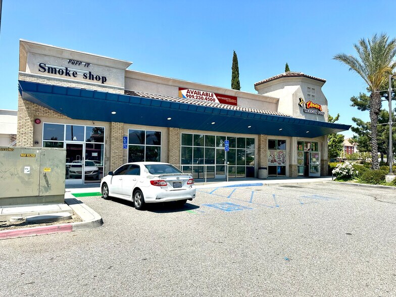 Slover Ave, Fontana, CA à louer - Photo du bâtiment - Image 2 de 4