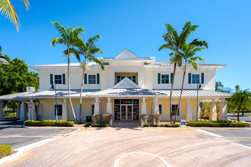 2420 N Federal Hwy, Boca Raton, FL à louer - Photo du bâtiment - Image 3 de 12