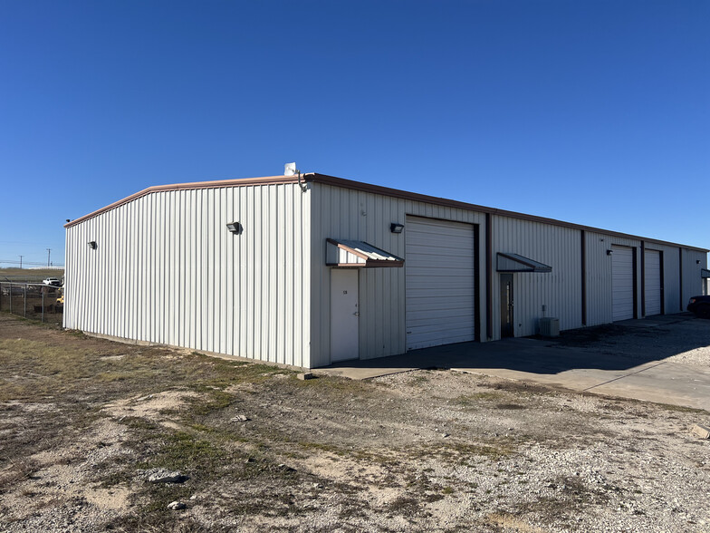 126 Ken Dr, Sherman, TX for lease - Building Photo - Image 1 of 10