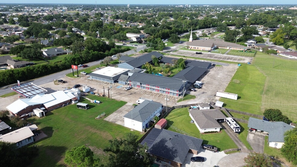 2115 Bayou Black Dr, Houma, LA for sale - Building Photo - Image 3 of 12