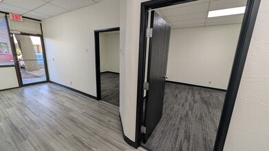 637 S 48th St, Tempe, AZ for lease Interior Photo- Image 2 of 4