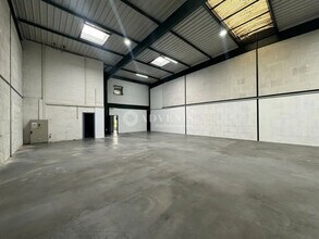 Flex in Villepinte for lease Interior Photo- Image 1 of 4