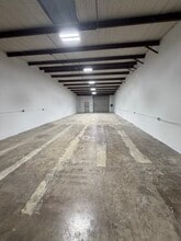 1663 Hickory Dr, Haltom City, TX à louer Photo intérieure- Image 2 de 7