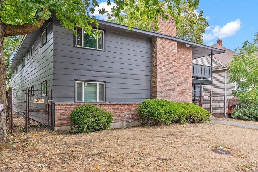 943 E Augusta Ave, Spokane, WA à vendre - Photo du bâtiment - Image 3 de 9