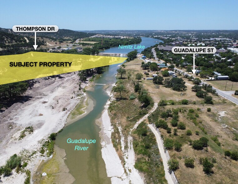 790 Thompson, Kerrville, TX à vendre - Photo du bâtiment - Image 3 de 8