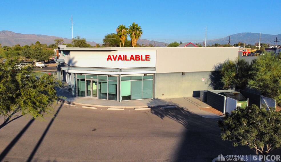 6572 E Grant Rd, Tucson, AZ à louer - Photo du bâtiment - Image 2 de 4