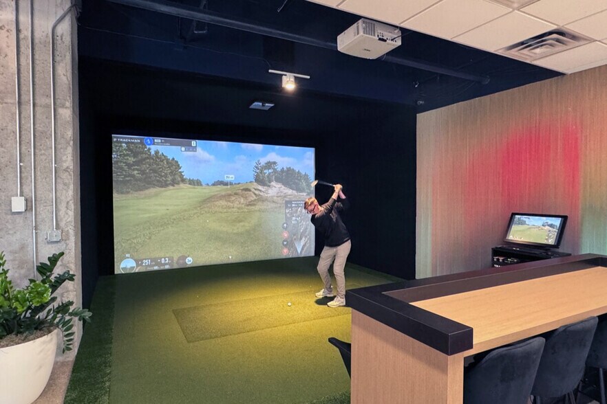 10050 Crosstown Cir, Eden Prairie, MN à louer - Photo intérieure - Image 3 de 13