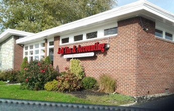 1755 Deer Park Ave, Deer Park, NY for lease Building Photo- Image 1 of 6