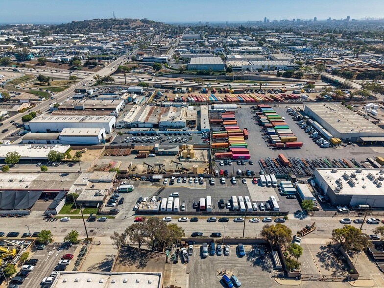 1850 E 33rd St, Long Beach, CA for lease - Aerial - Image 3 of 7