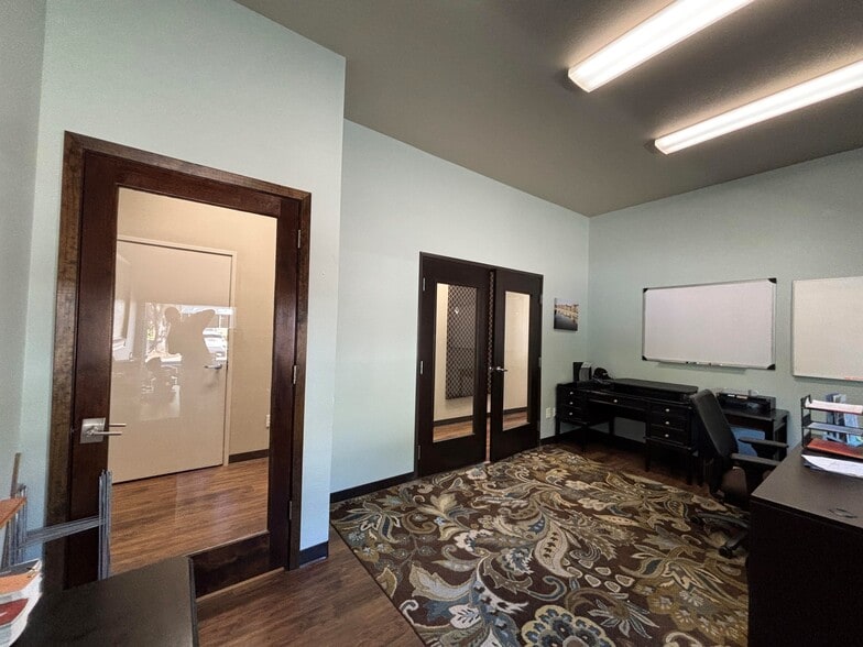 2960 Long Prairie Rd, Flower Mound, TX for lease - Interior Photo - Image 3 of 5