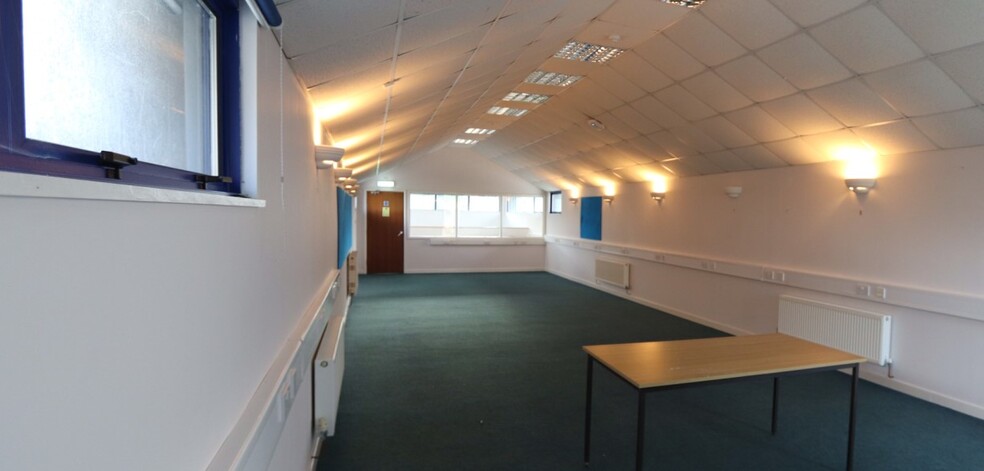 Old Callywith Rd, Bodmin for lease - Interior Photo - Image 3 of 10