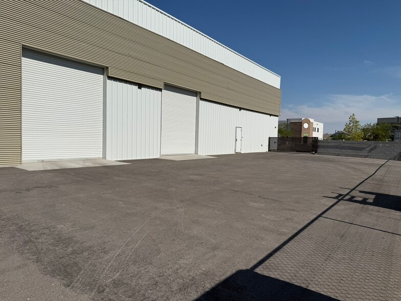 5474 Stephanie St, Las Vegas, NV for lease - Building Photo - Image 3 of 4