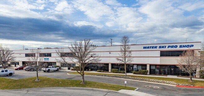 Plus de détails pour 875 W McGregor Ct, Boise, ID - Industriel à louer