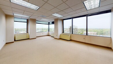 7500 Greenway Center Dr, Greenbelt, MD for lease Interior Photo- Image 2 of 11