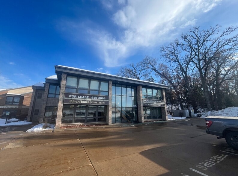 Foxridge Hills Business Park portfolio of 2 properties for sale on LoopNet.ca - Primary Photo - Image 1 of 4