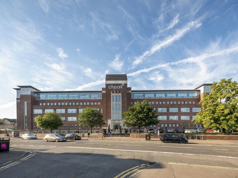 368 Alexandra Para, Glasgow à louer - Photo du bâtiment - Image 1 de 14