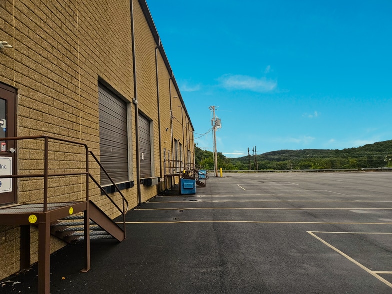 105 W Dewey Ave, Wharton, NJ for lease - Building Photo - Image 3 of 20