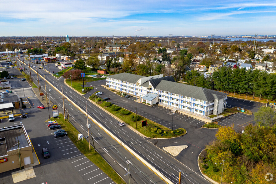 801 Crescent Blvd, Brooklawn, NJ for sale - Building Photo - Image 3 of 5