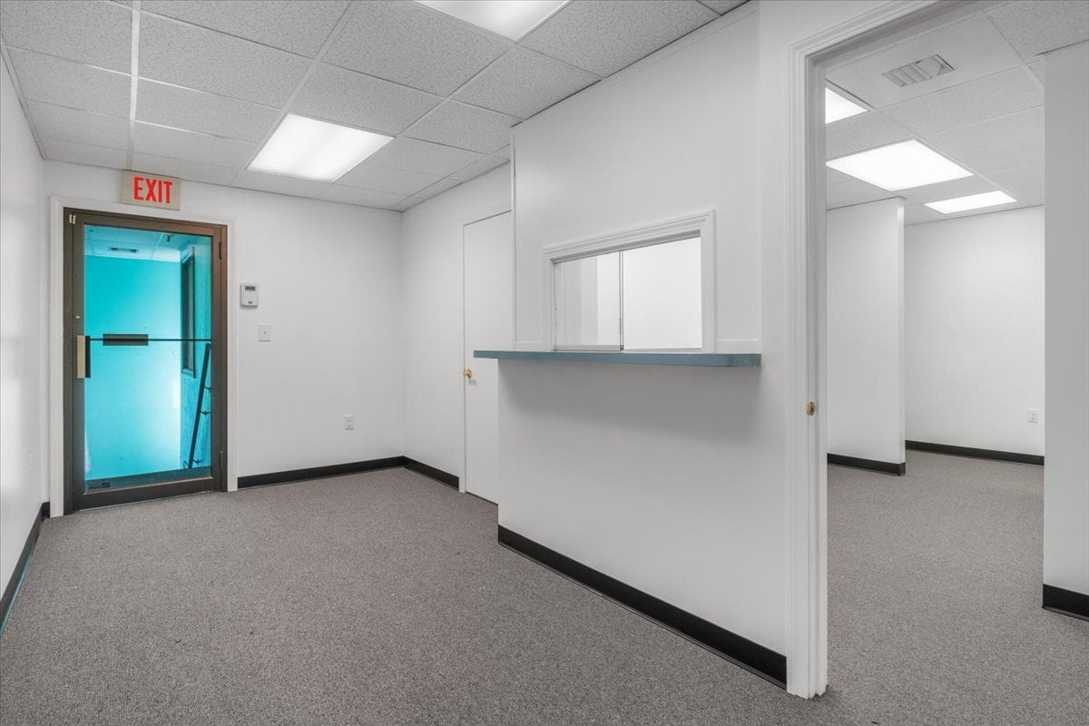 478 Torrey St, Brockton, MA 02301 - Unité 9 -  - Photo intérieure - Image 1 of 30