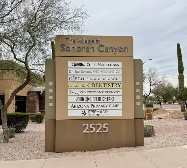 2525 W Carefree Hwy, Phoenix, AZ à vendre - Photo du bâtiment - Image 3 de 3