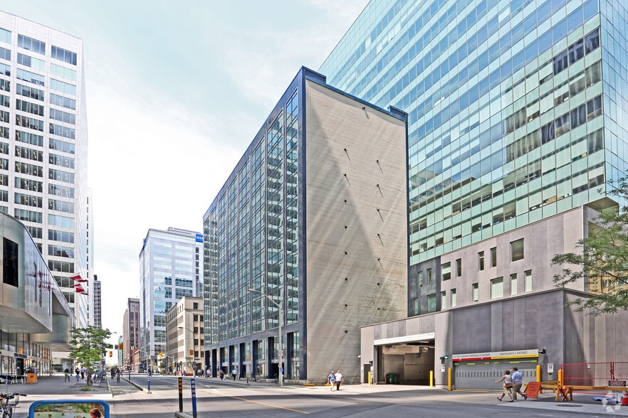 251 Laurier Ave W, Ottawa, ON for lease - Building Photo - Image 2 of 5