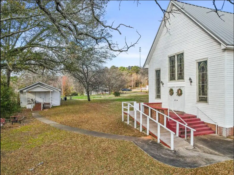 307 Broadnax St, Daingerfield, TX à vendre - Photo du bâtiment - Image 2 de 19