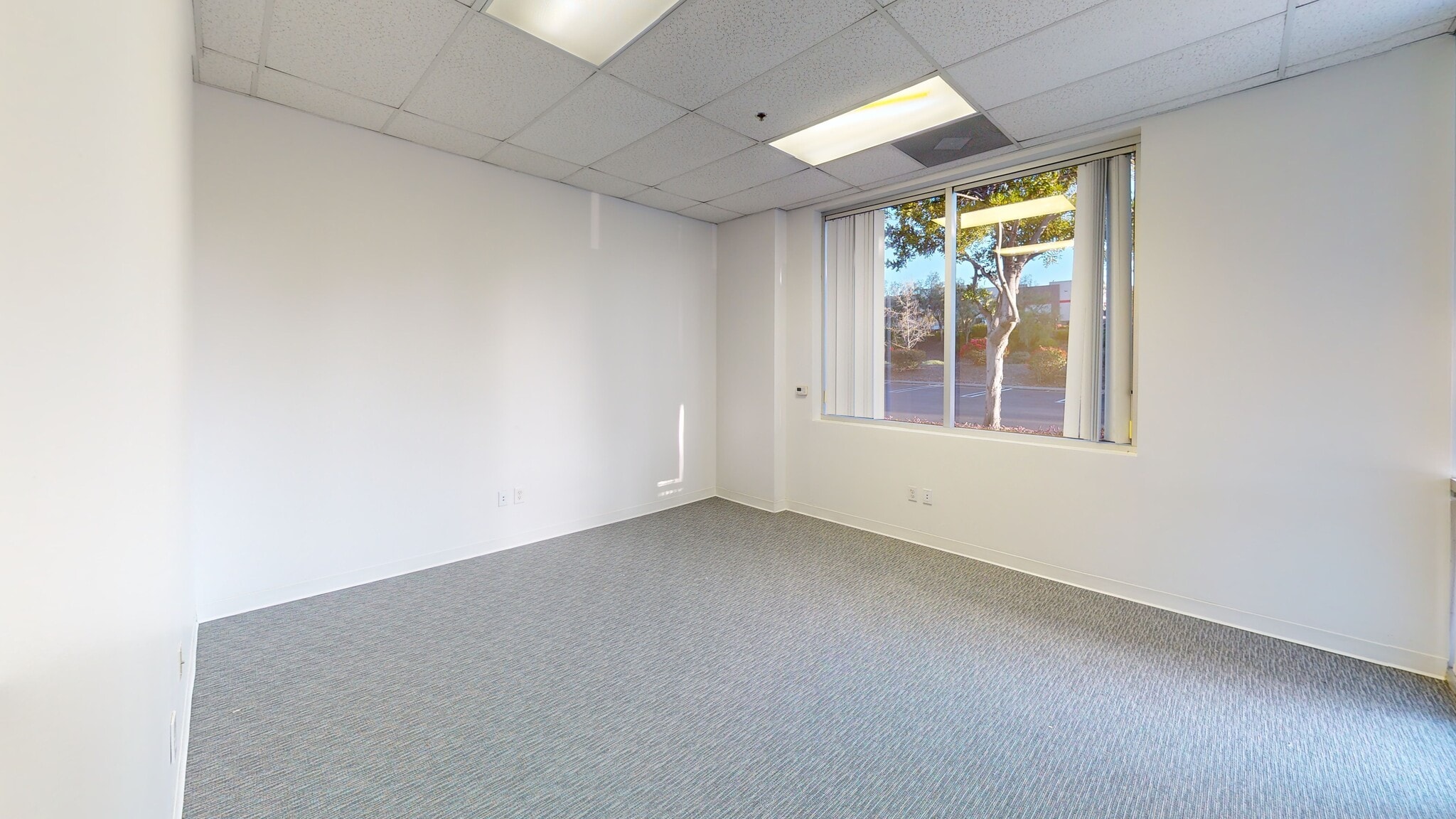 13741 Danielson St, Poway, CA for lease Interior Photo- Image 1 of 5