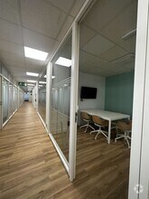 Calle de Orense, 70, Madrid, Madrid for lease Interior Photo- Image 2 of 6