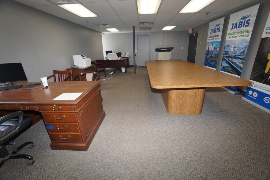 12950 Haggerty Rd, Belleville, MI à louer - Photo intérieure - Image 2 de 25