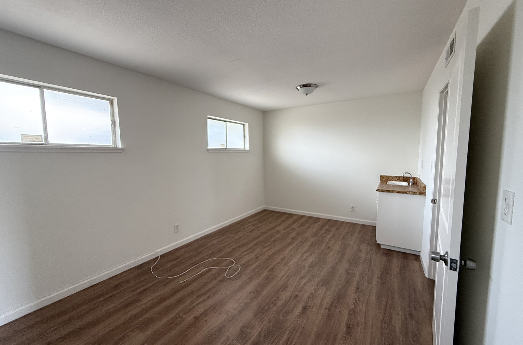 6045-6047 Hazel Ave, Orangevale, CA for lease Interior Photo- Image 1 of 2