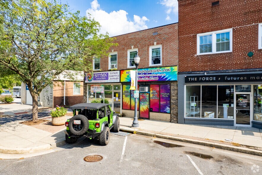 13-15 Center Pl, Dundalk, MD for lease - Building Photo - Image 2 of 9