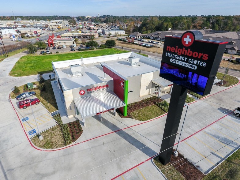 101 S John Redditt Dr, Lufkin, TX à vendre - Photo du bâtiment - Image 2 de 23