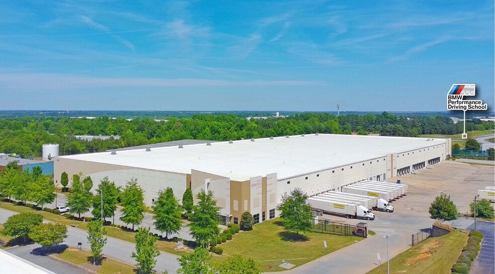 545 Brookshire Rd, Greer, SC for lease - Building Photo - Image 1 of 6
