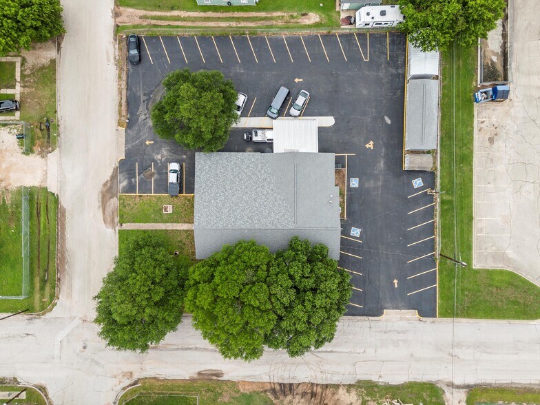 1301 S 30th St, Waco, TX à vendre - Photo du bâtiment - Image 2 de 8