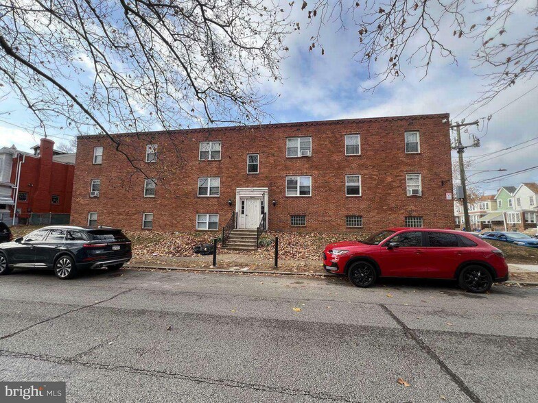 344 Van Kirk St, Philadelphia, PA for sale - Primary Photo - Image 1 of 8