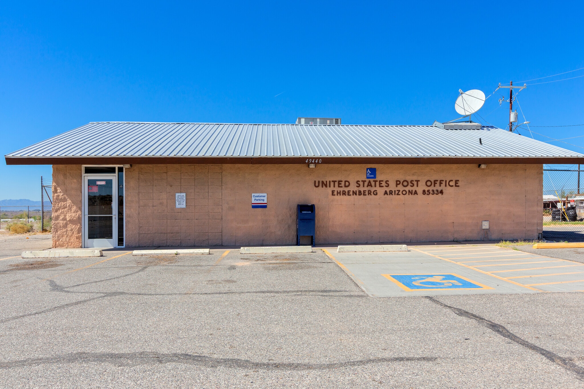 49440 Ehrenberg Rd, Ehrenberg, AZ for sale Primary Photo- Image 1 of 14