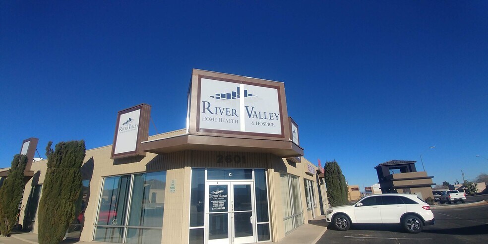 2601 N Stockton Hill Rd, Kingman, AZ à louer - Photo du bâtiment - Image 3 de 21