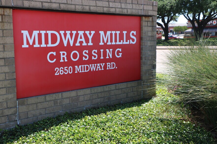 2650 Midway Rd, Carrollton, TX à louer - Photo du bâtiment - Image 3 de 9