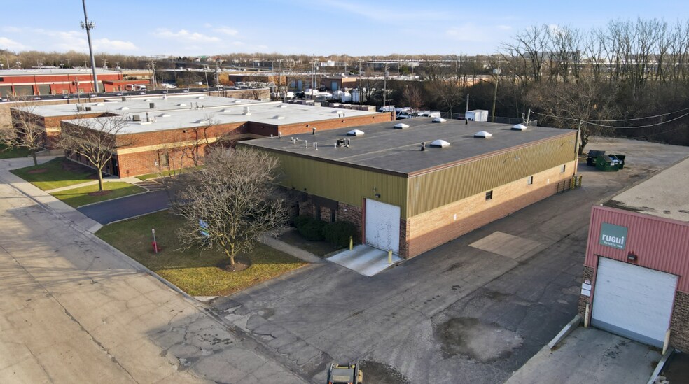 731 Morse Ave, Schaumburg, IL à vendre - Photo du bâtiment - Image 2 de 4