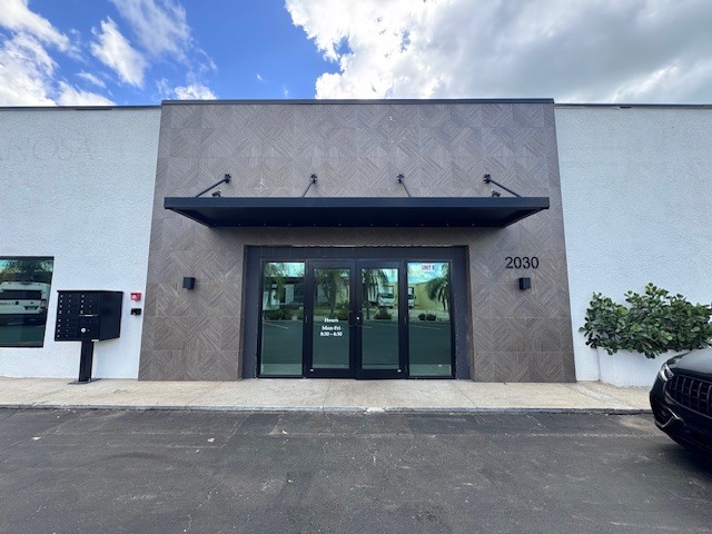 2030-2046 Harvard St, Sarasota, FL à louer Photo intérieure- Image 1 de 8