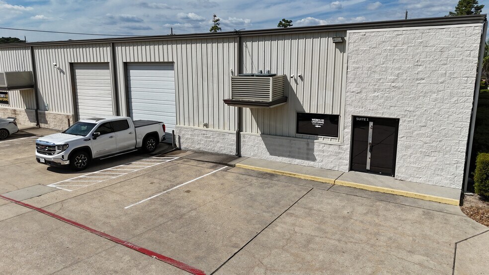 25275 Budde Rd, Spring, TX à louer - Photo du bâtiment - Image 2 de 20