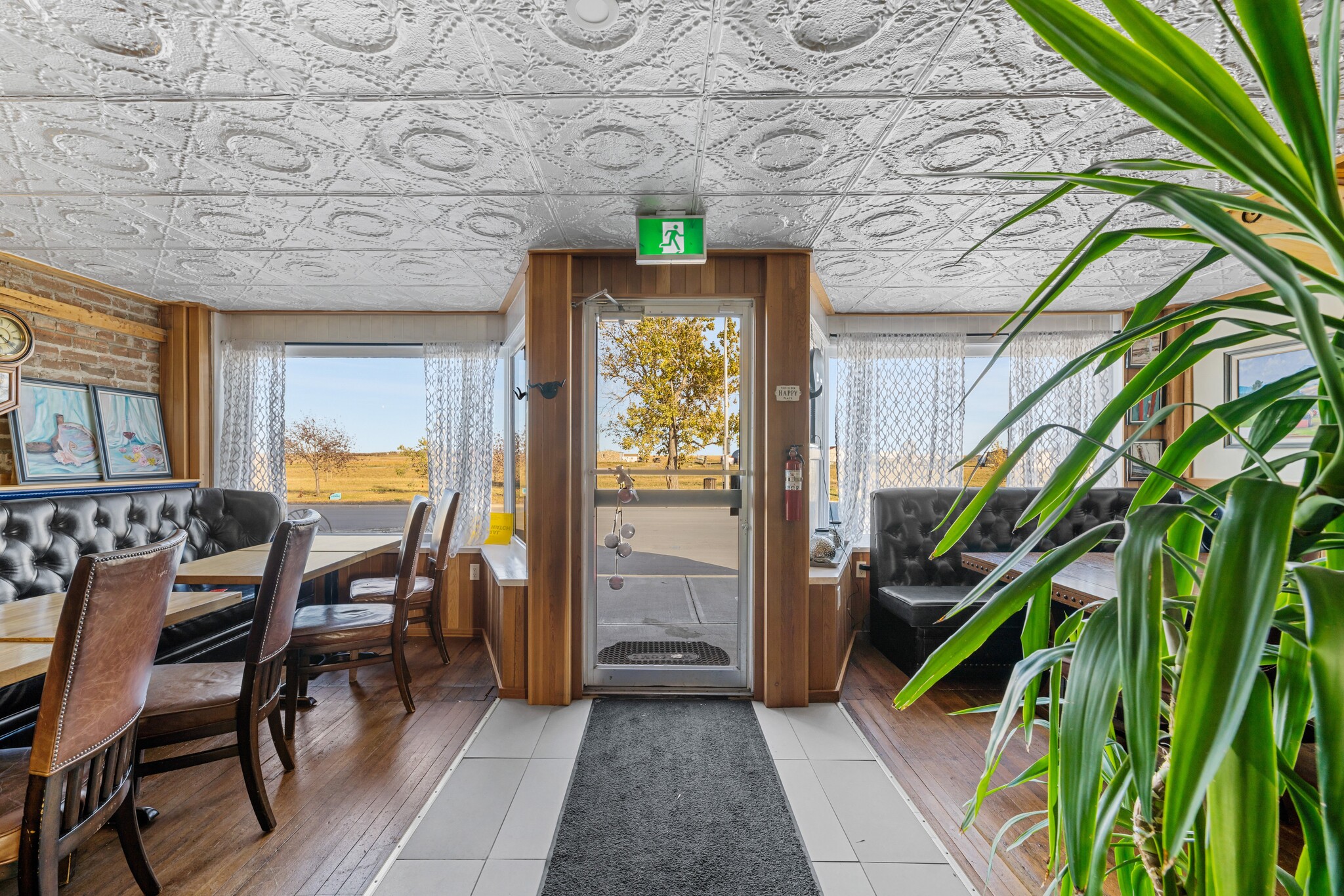 320 Railway Ave, Granum, AB for lease Interior Photo- Image 1 of 38