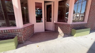 5388-5392 Peachtree Rd, Chamblee, GA for lease - Commercial Listing Video 